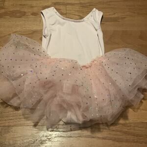 Freestyle Leotard and skirt. 2-pieces. Light pink